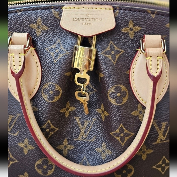 louis Vuitton handbags - Picture 5 of 11